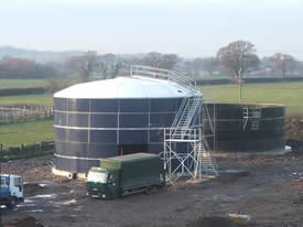Steel tank errection; Third and Final Stage of the steel tank errection.